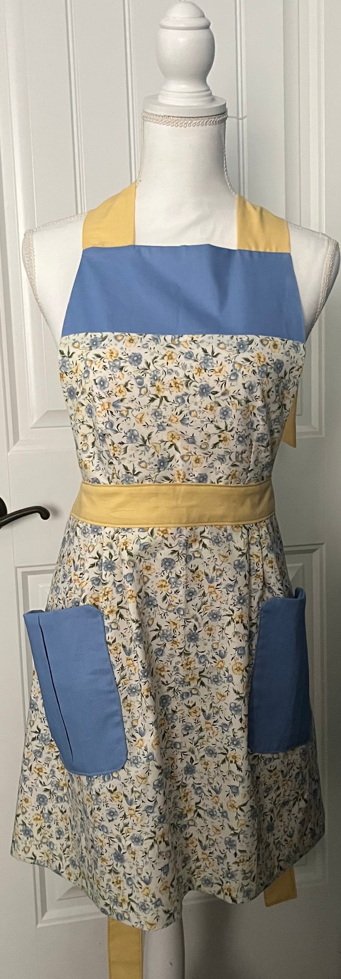 Vintage Inspired Apron
