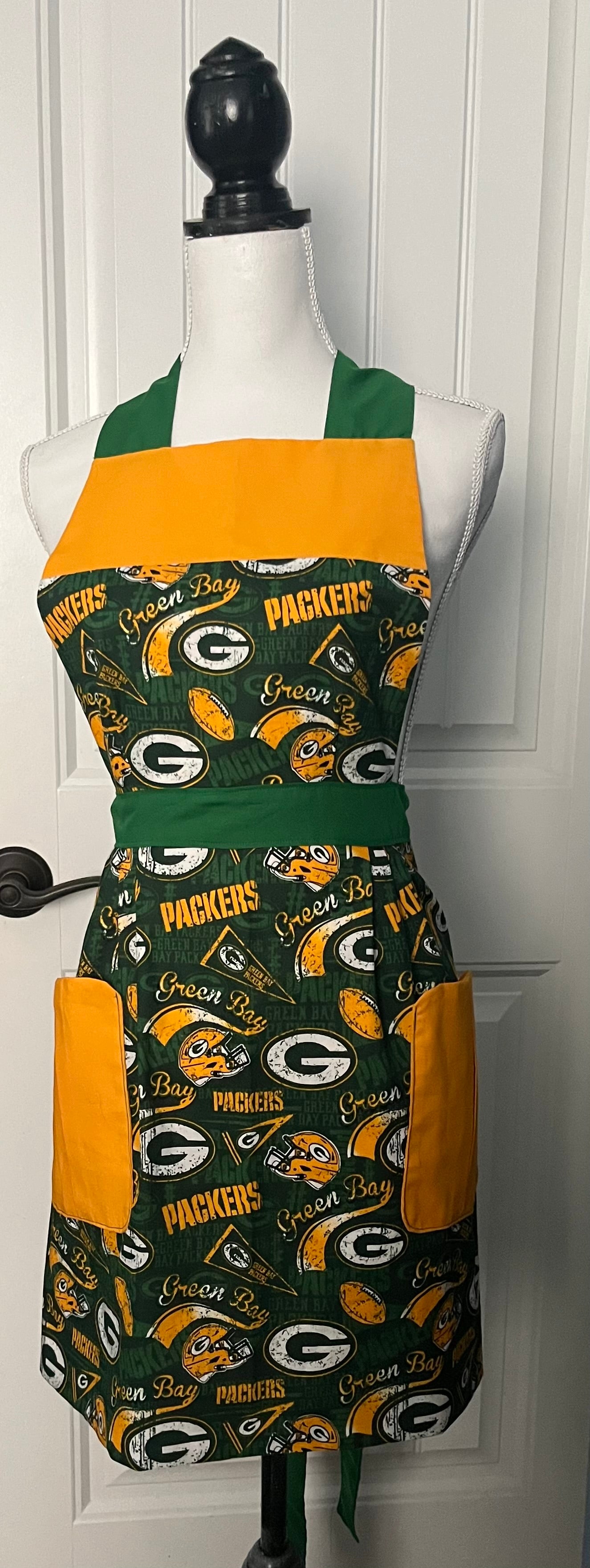 Vintage Inspired Apron