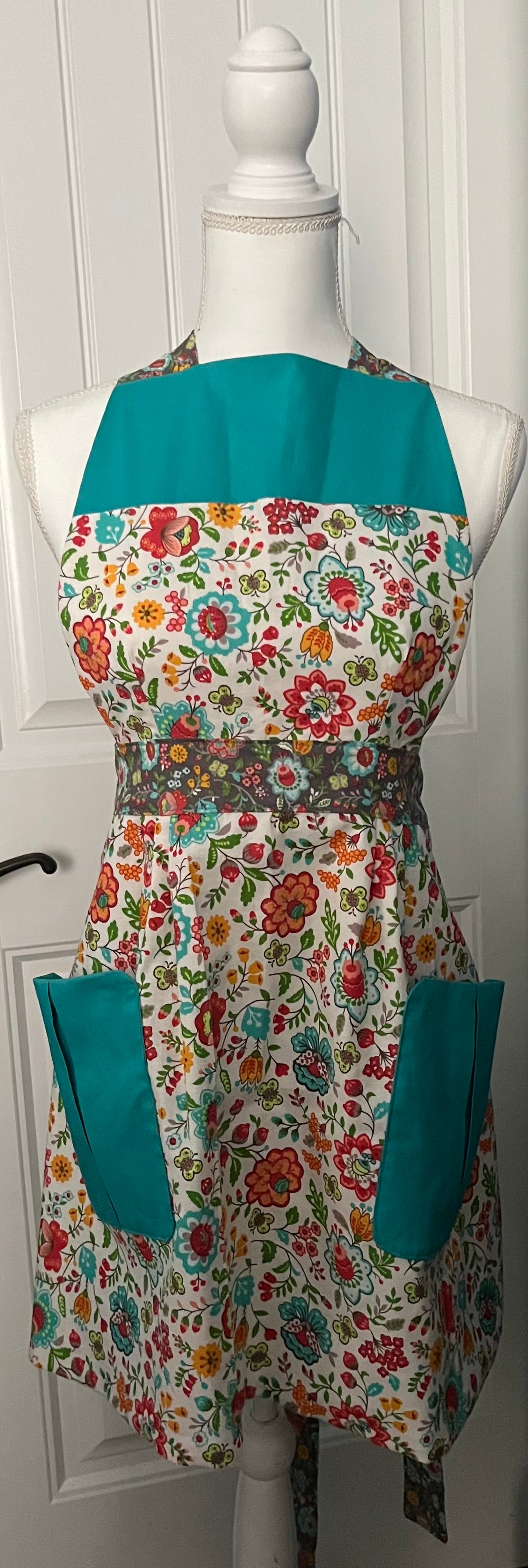 Vintage Inspired Apron