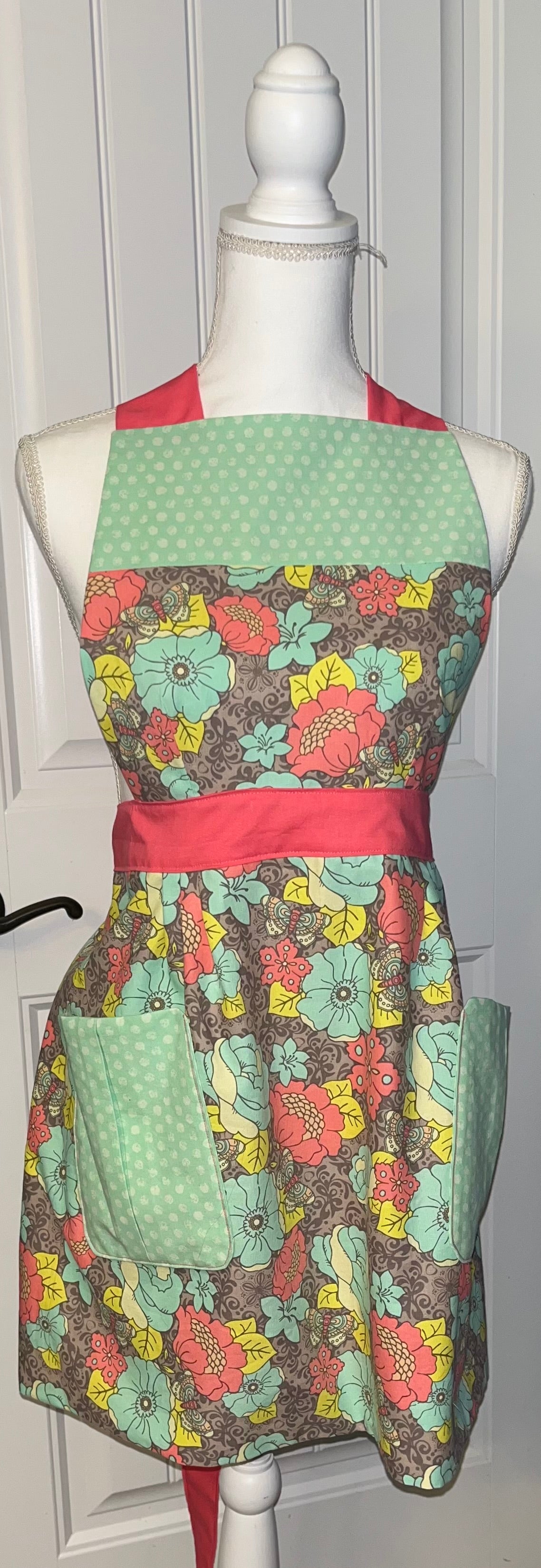 Vintage Inspired Apron